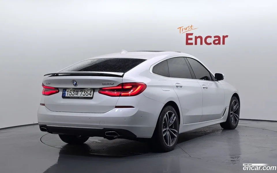 BMW 6 Series GT 620d 2022 — миниатюра 2