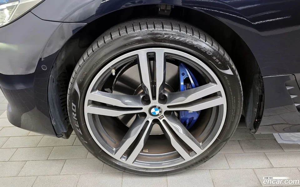 BMW 6 Series GT 630i xDrive M 2022 — миниатюра 5