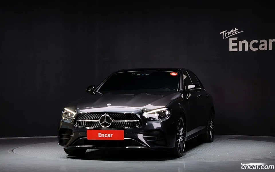Mercedes-Benz E-Class E350 4MATIC AMG Line 2022 — миниатюра 3