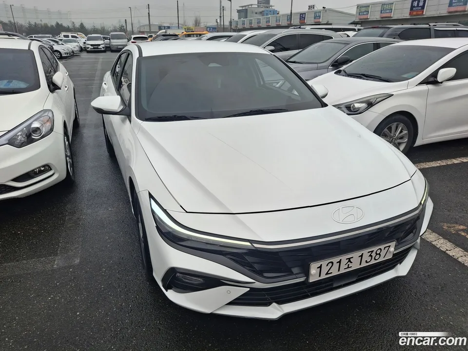 Hyundai Avante CN7 1.6 2024 — миниатюра 2