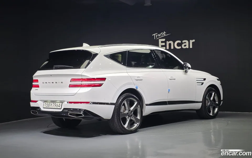 Genesis GV80 2.5T 2WD 2023 — миниатюра 2