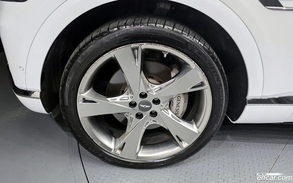 Genesis GV80 2.5T 2WD 2023 — миниатюра 5