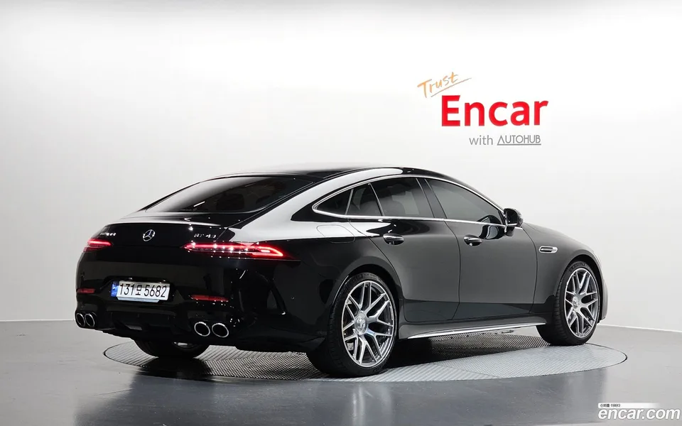 Mercedes-Benz AMG GT 4 43 4MATIC+ 2023 — миниатюра 2