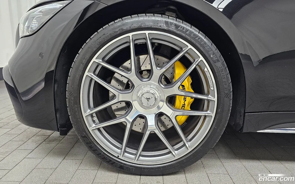 Mercedes-Benz AMG GT 4 43 4MATIC+ 2023 — миниатюра 5