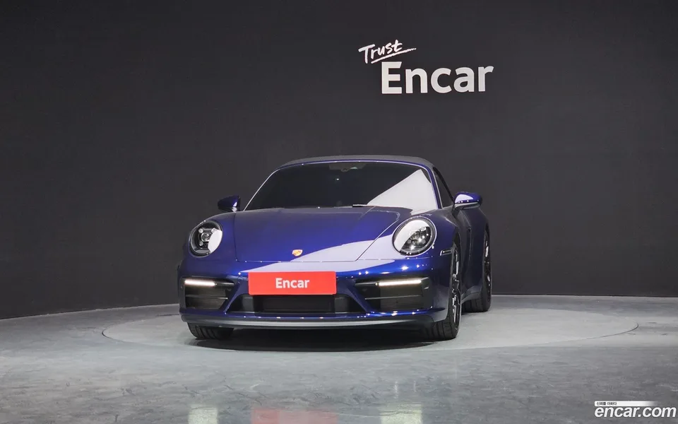 Porsche 911 (992) GTS 2023 — миниатюра 3