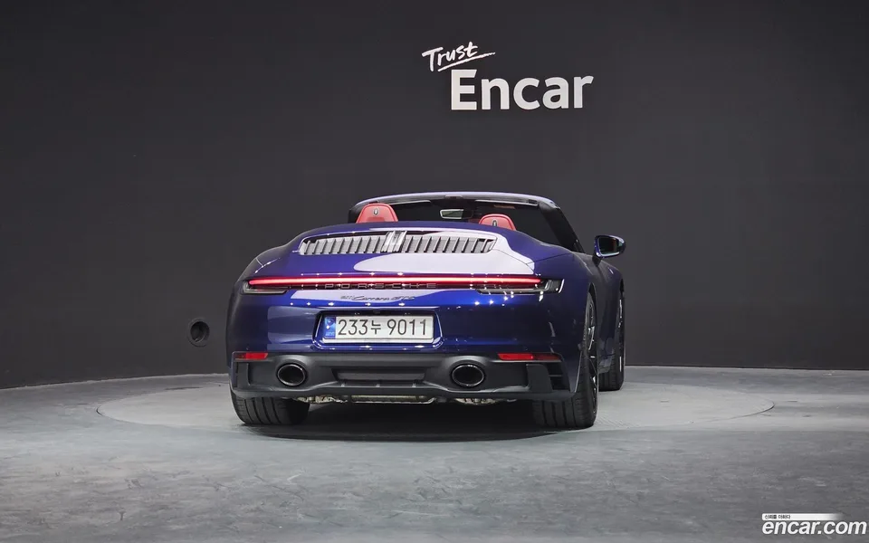 Porsche 911 (992) GTS 2023 — миниатюра 4