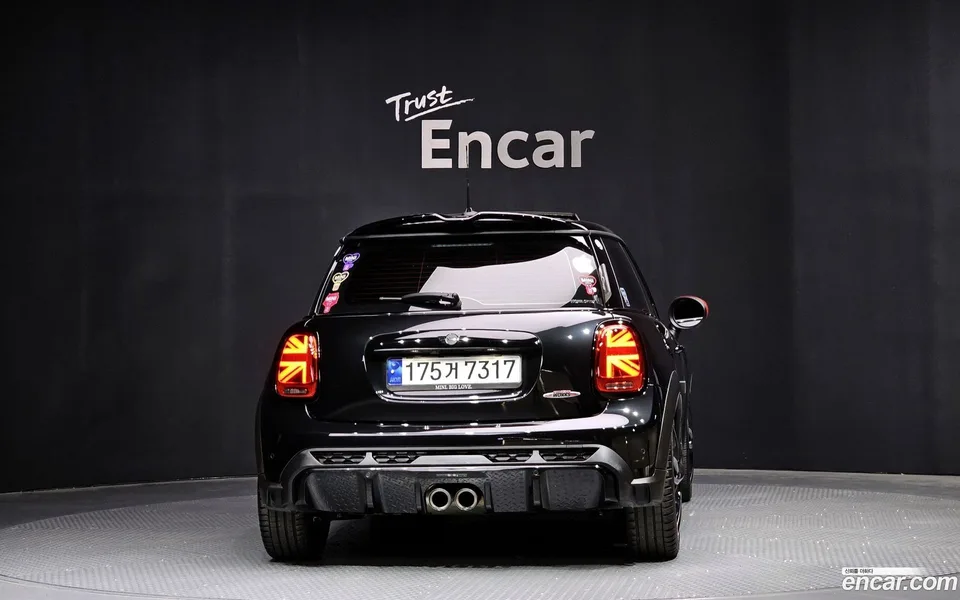 MINI Cooper S JCW 2023 — миниатюра 4