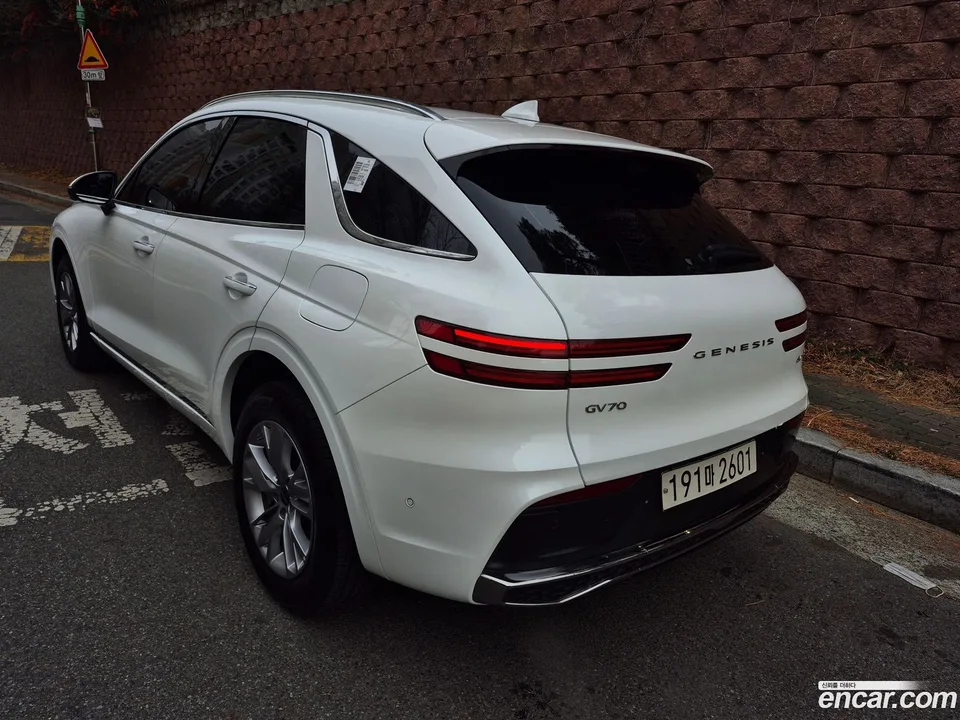 Genesis GV70 2.5T AWD 2024 — миниатюра 5