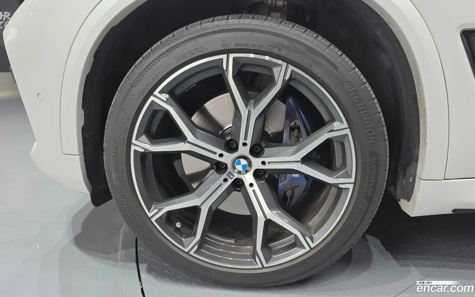 BMW X5 xDrive 30d M 2022 — миниатюра 5