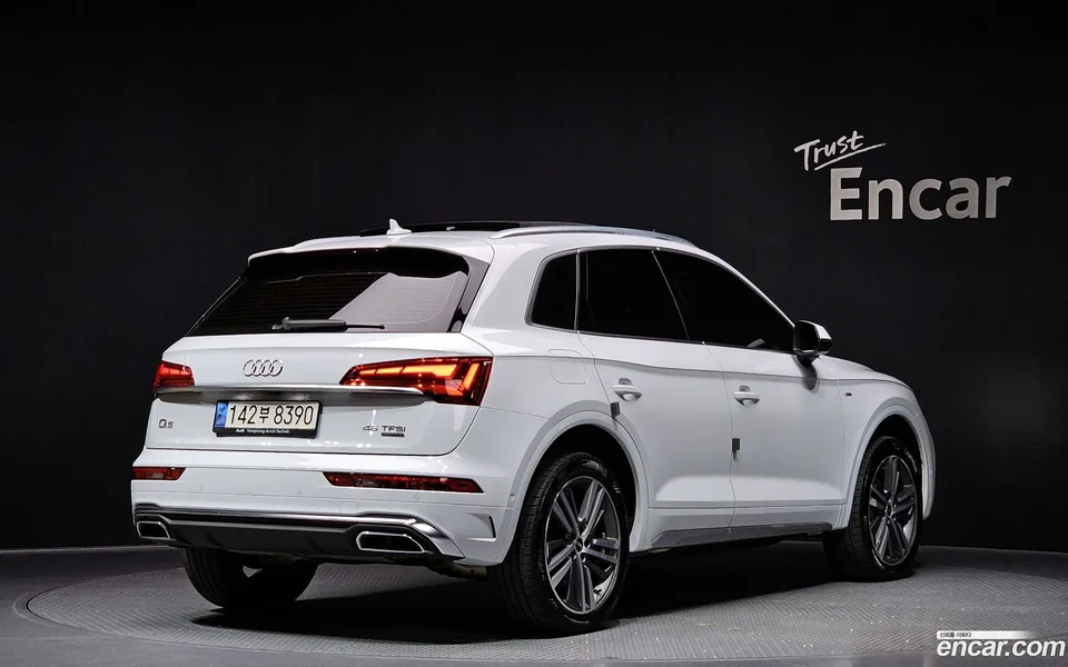 Audi Q5 45 TFSI 2022 — миниатюра 2