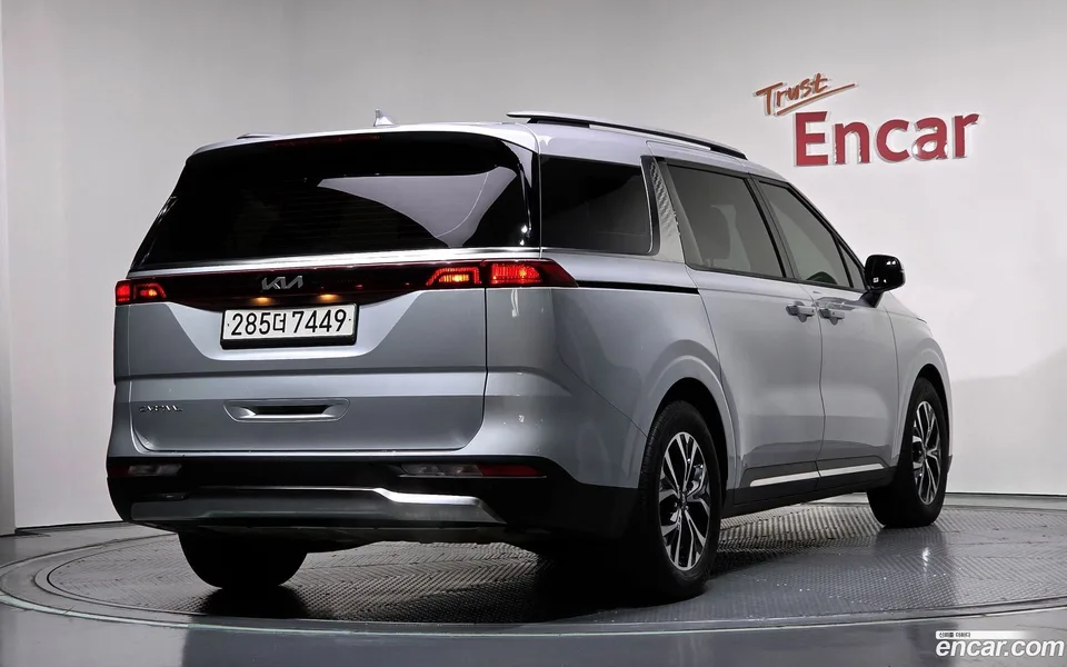 Kia Carnival 9 2022 — миниатюра 2