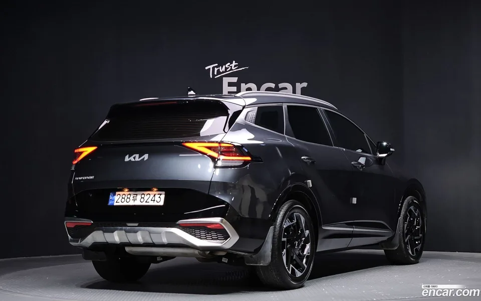 Kia Sportage 1.6 2WD 2023 — миниатюра 2