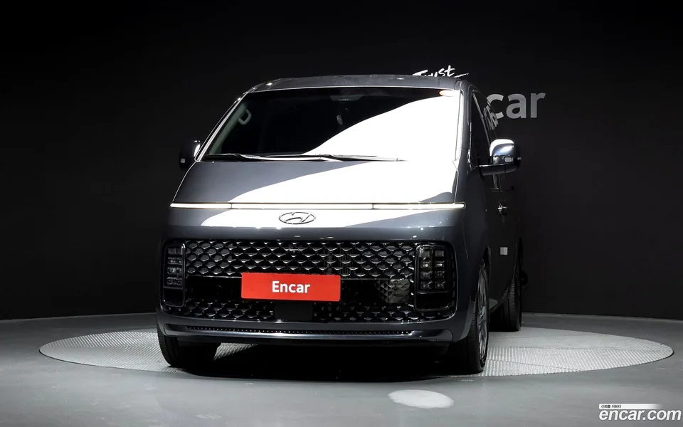 Hyundai Staria 9 2023 — миниатюра 3