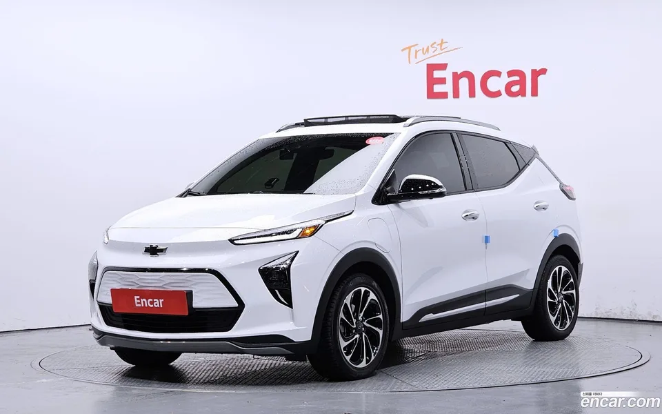 Chevrolet Bolt EUV 2022 — фото 1, купить с доставкой в Москву