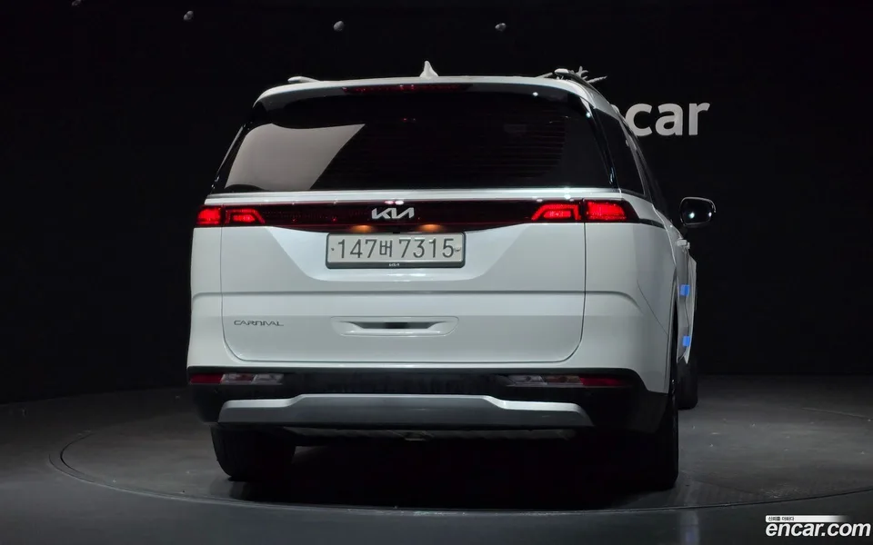 Kia Carnival 9 2023 — миниатюра 4