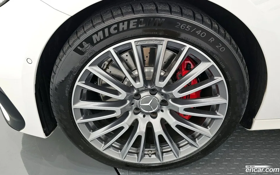 Mercedes-Benz E-Class AMG E53e 4MATIC+ 2025 — миниатюра 5