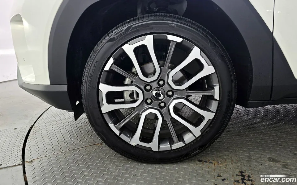 KG Mobility Torres 1.5 2WD 2023 — миниатюра 5