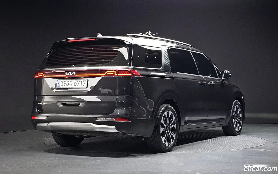 Kia Carnival 9 2023 — миниатюра 2