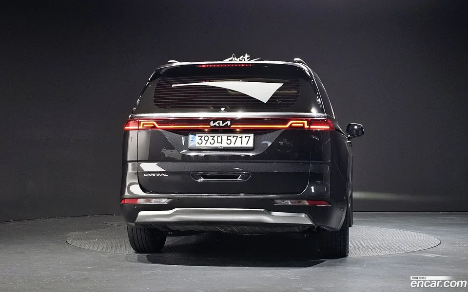 Kia Carnival 9 2023 — миниатюра 4