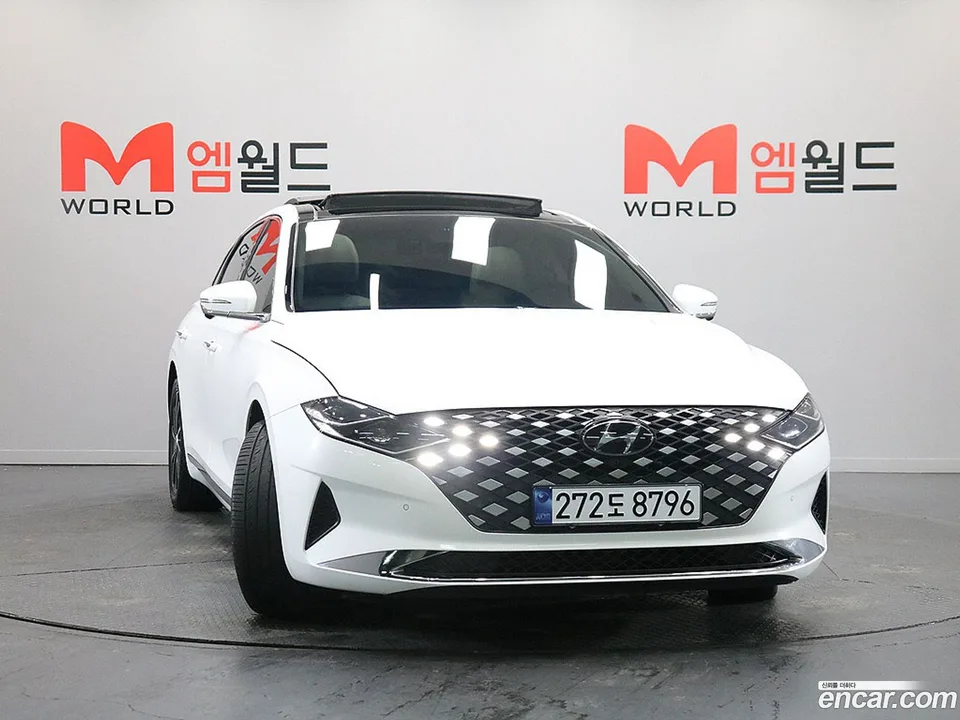 Hyundai Grandeur IG 2.5 2022 — фото 1, купить с доставкой в Москву