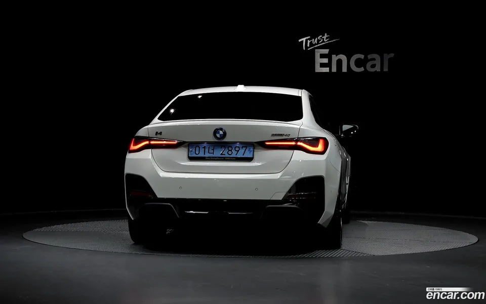 BMW i4 eDrive40 M 2023 — миниатюра 4