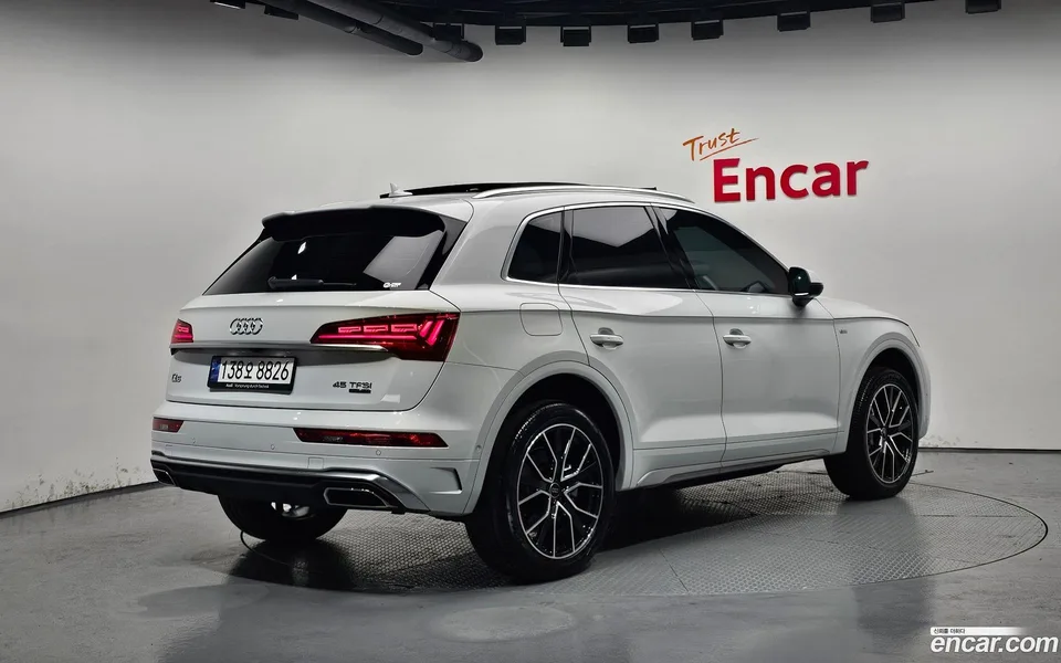 Audi Q5 45 TFSI 2024 — миниатюра 2