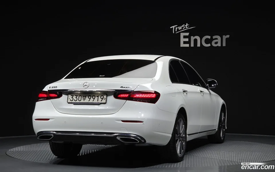 Mercedes-Benz E-Class E350 4MATIC 2022 — миниатюра 2