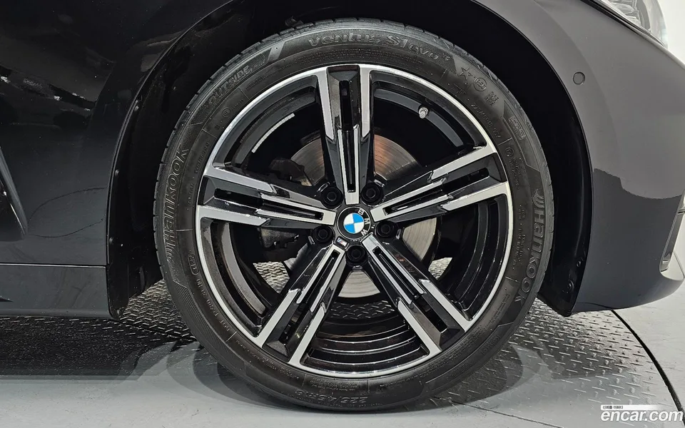 BMW 4 Series 420i M 2023 — миниатюра 5