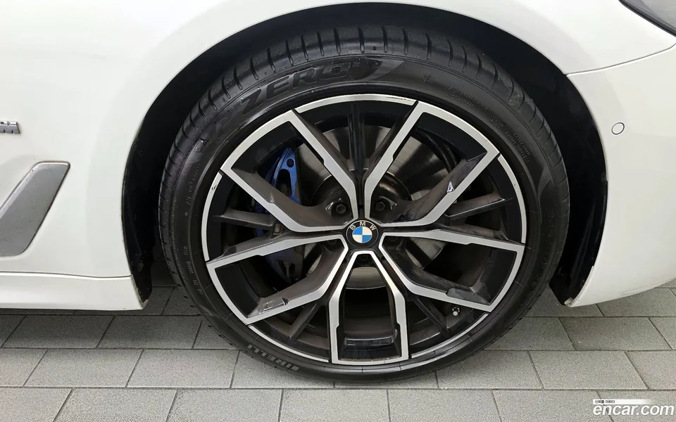 BMW 5 Series 530i M 2023 — миниатюра 5