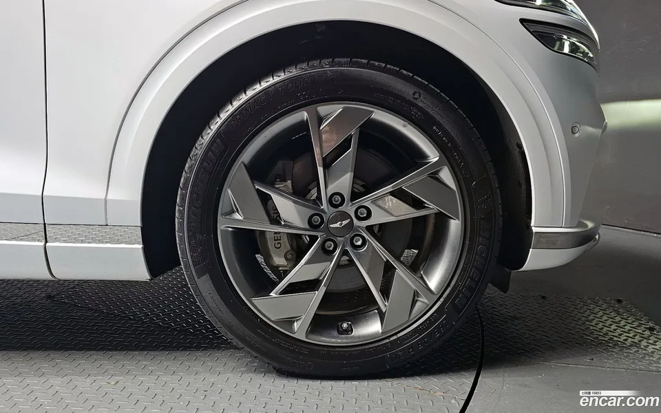 Genesis Electrified GV70 e-AWD 2022 — миниатюра 5