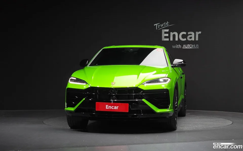 Lamborghini Urus 4.0 V8 SE 2025 — миниатюра 3