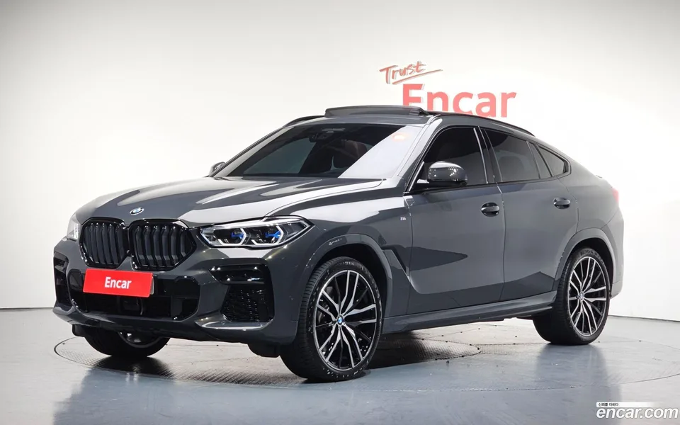 BMW X6 xDrive40d M 2022 — фото 1, купить с доставкой в Москву
