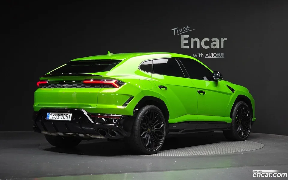 Lamborghini Urus 4.0 V8 SE 2025 — миниатюра 2