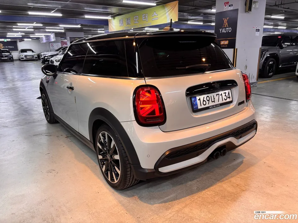MINI Cooper S 2022 — миниатюра 2