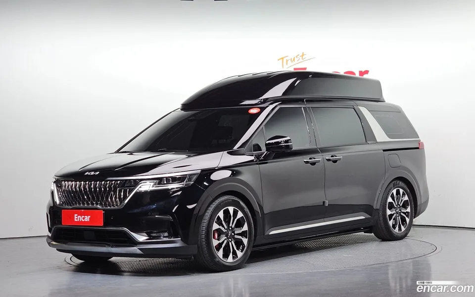 Kia Carnival 9 () 2022 — фото 1, купить с доставкой в Москву