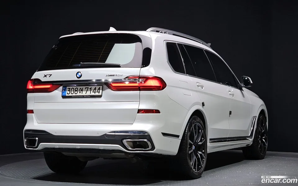 BMW X7 xDrive 40d M 6 2022 — миниатюра 2