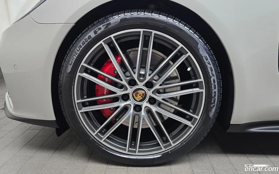 Porsche Panamera (971) 4.0 GTS 2024 — миниатюра 5