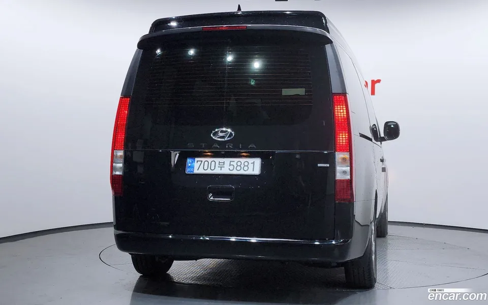 Hyundai Staria 4WD () 2023 — миниатюра 4