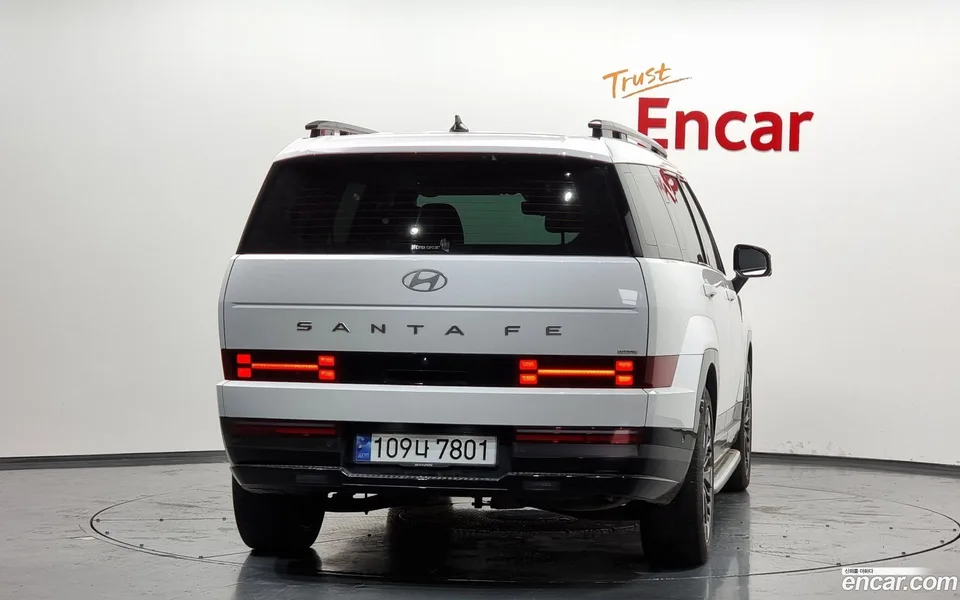Hyundai Santa Fe HEV 1.6 4WD 2023 — миниатюра 4