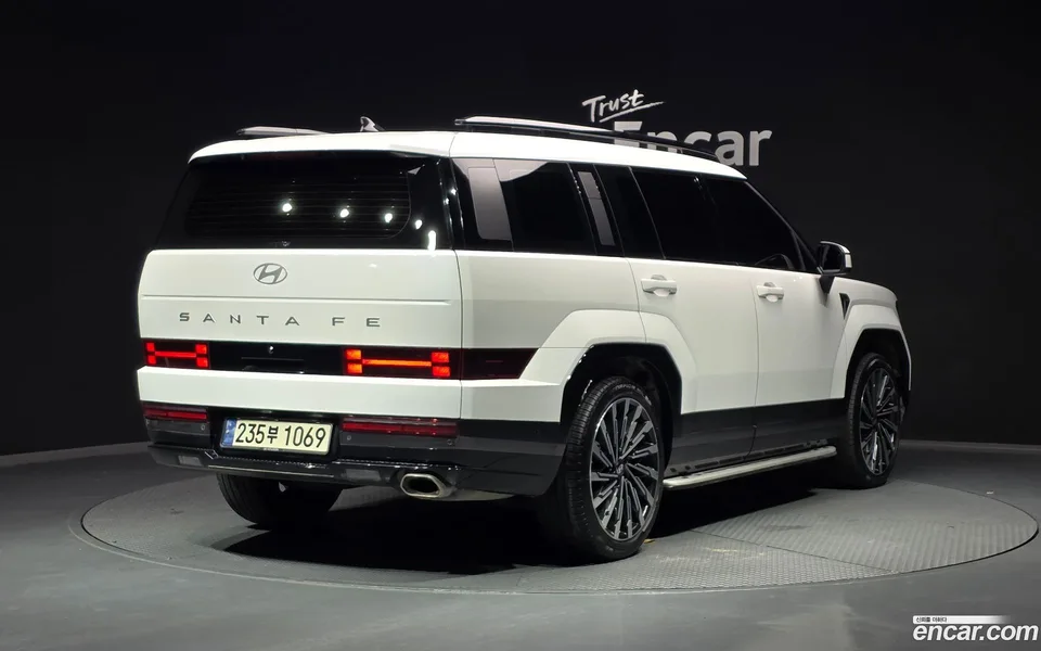 Hyundai SantaFe 2.5T 2WD 2023 — миниатюра 2