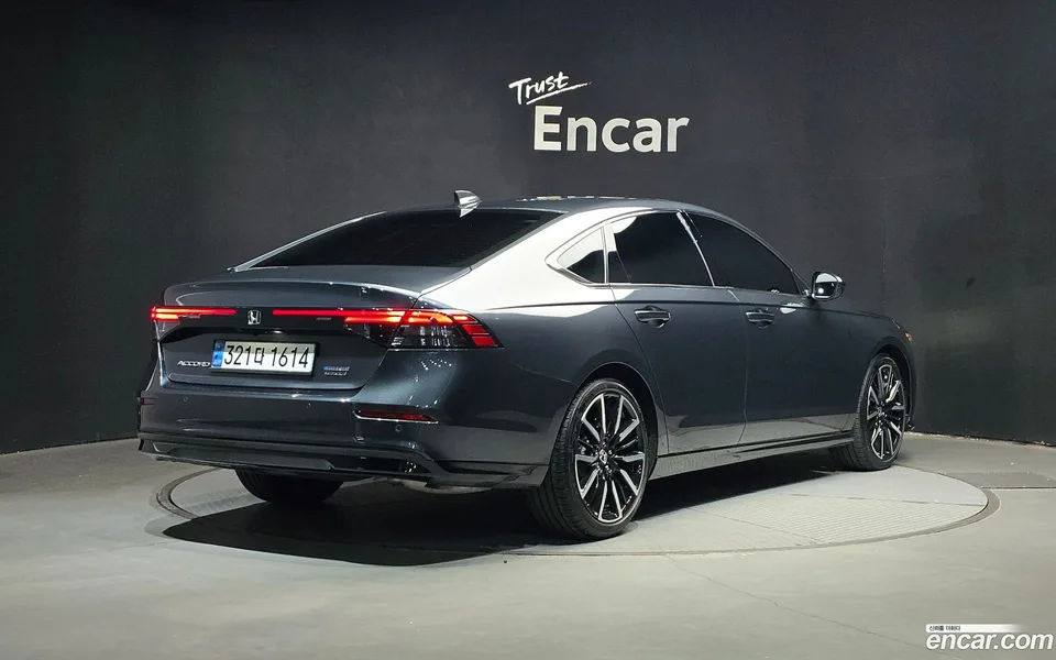 Honda Accord 2.0 2023 — миниатюра 2