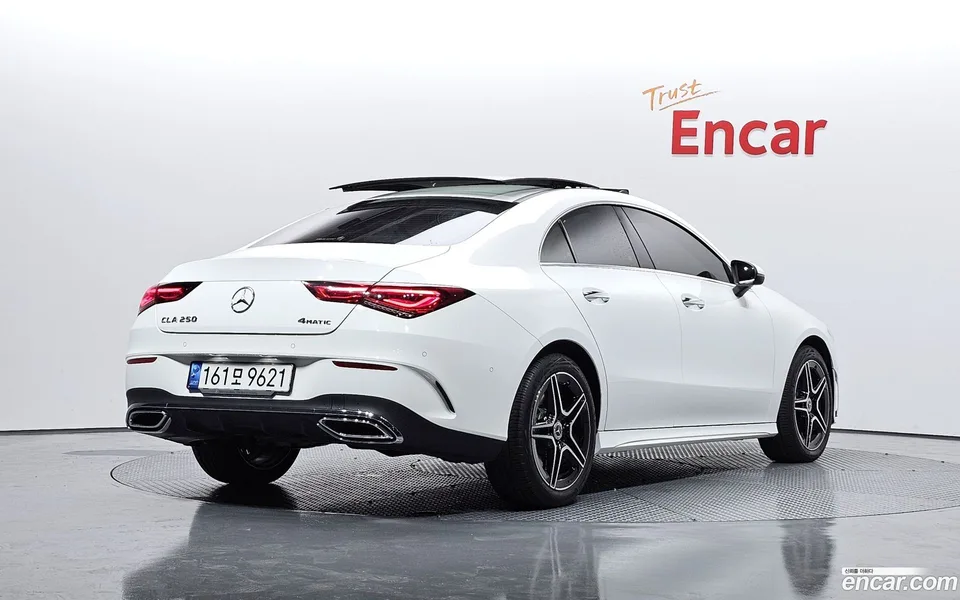 Mercedes-Benz CLA-Class CLA250 4MATIC 2022 — миниатюра 2