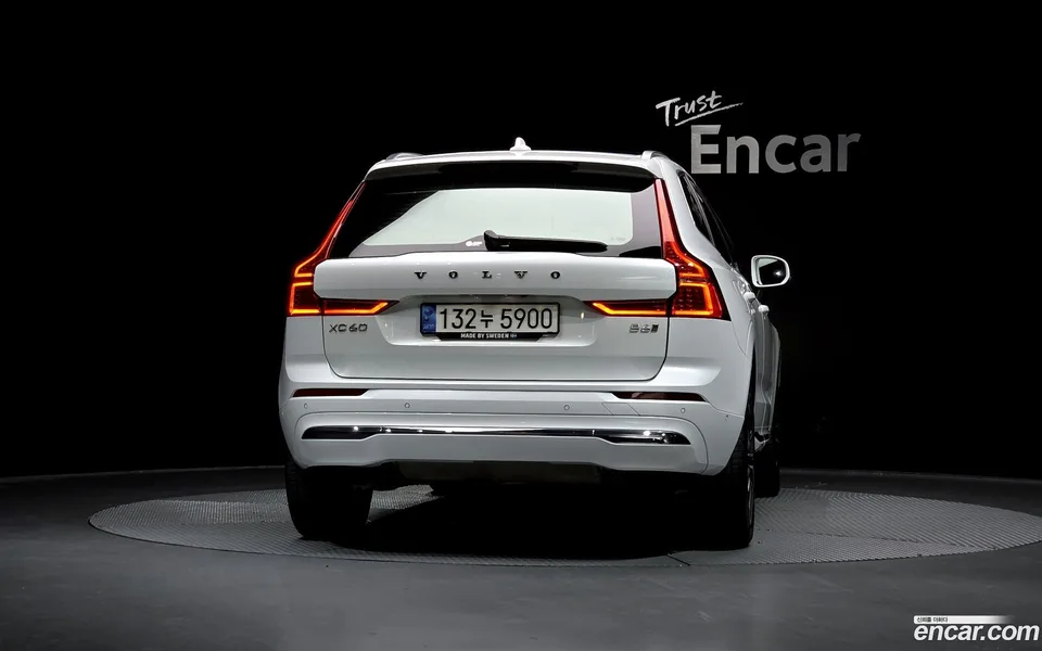 Volvo XC60 B6 2022 — миниатюра 4