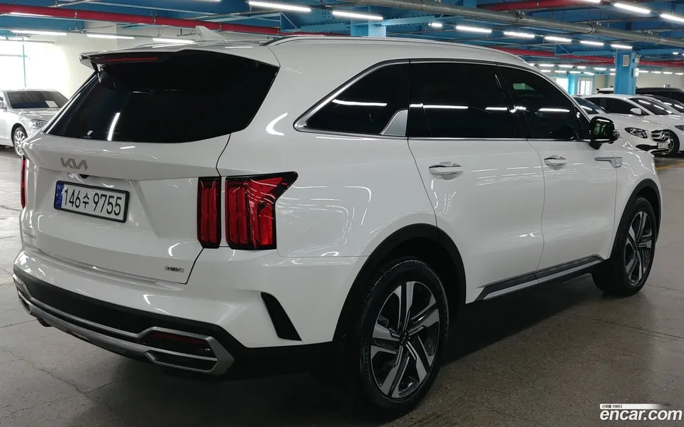 Kia Sorento HEV 1.6 2WD 2023 — миниатюра 3