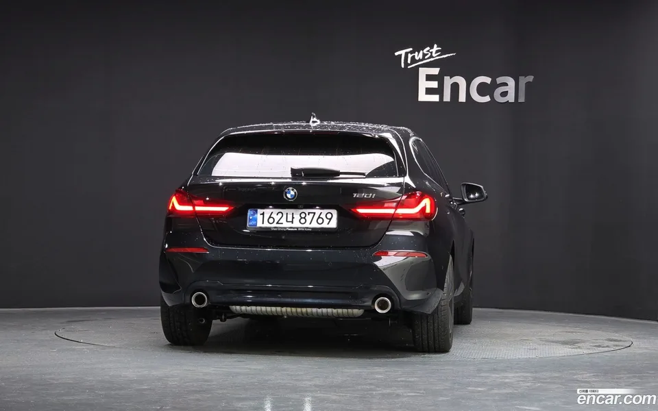 BMW 1 Series 120i 2024 — миниатюра 4