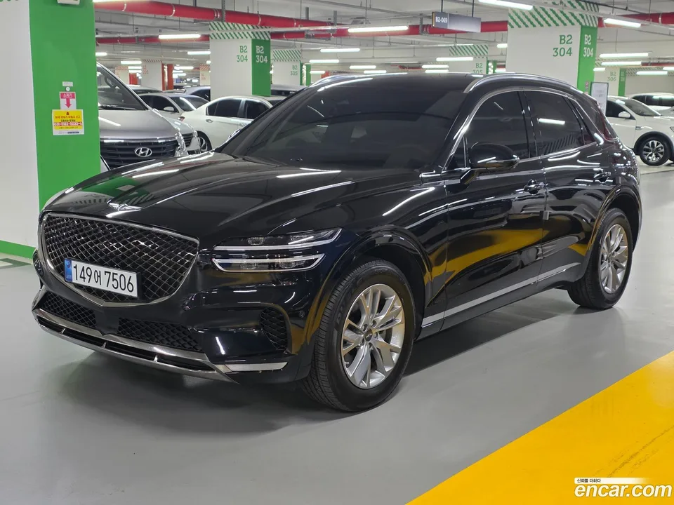 Genesis GV70 2.5T 2WD 2023 — фото 1, купить с доставкой в Москву