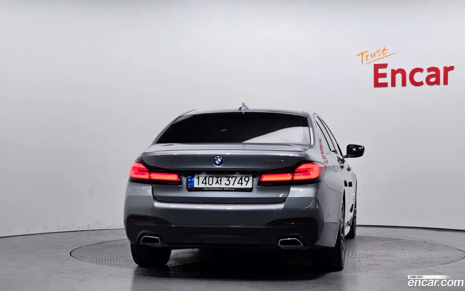 BMW 5 Series 520i M 2023 — миниатюра 4