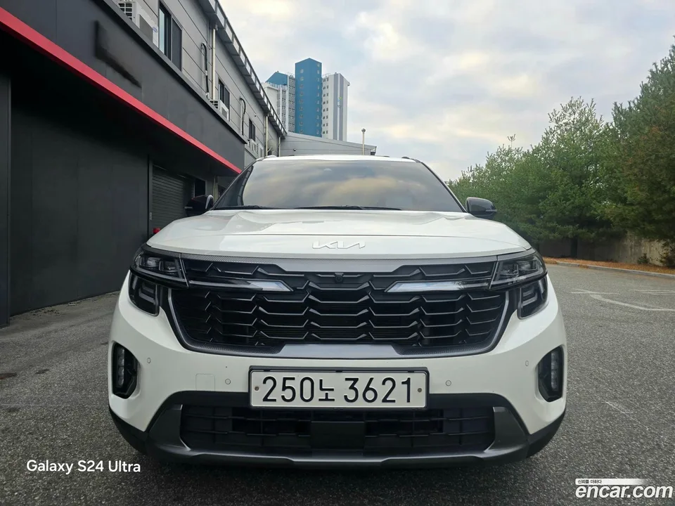 Kia Seltos 1.6 4WD 2023 — миниатюра 3