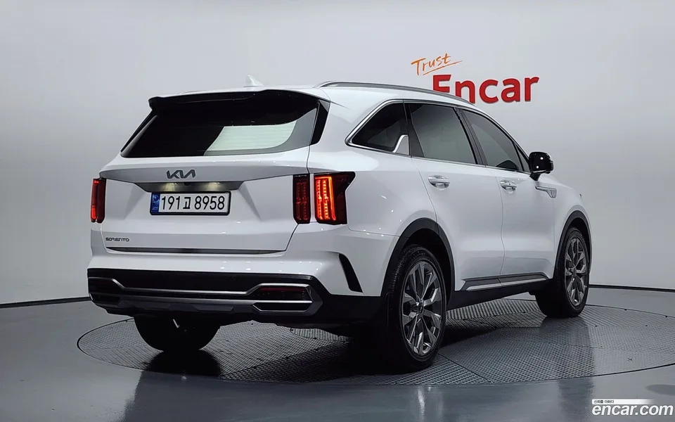 Kia Sorento 2.2 2WD 2023 — миниатюра 2