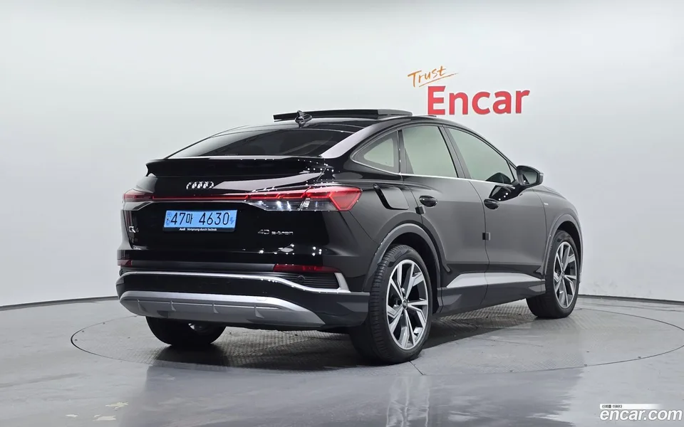 Audi Q4 e-tron 40 2022 — миниатюра 2